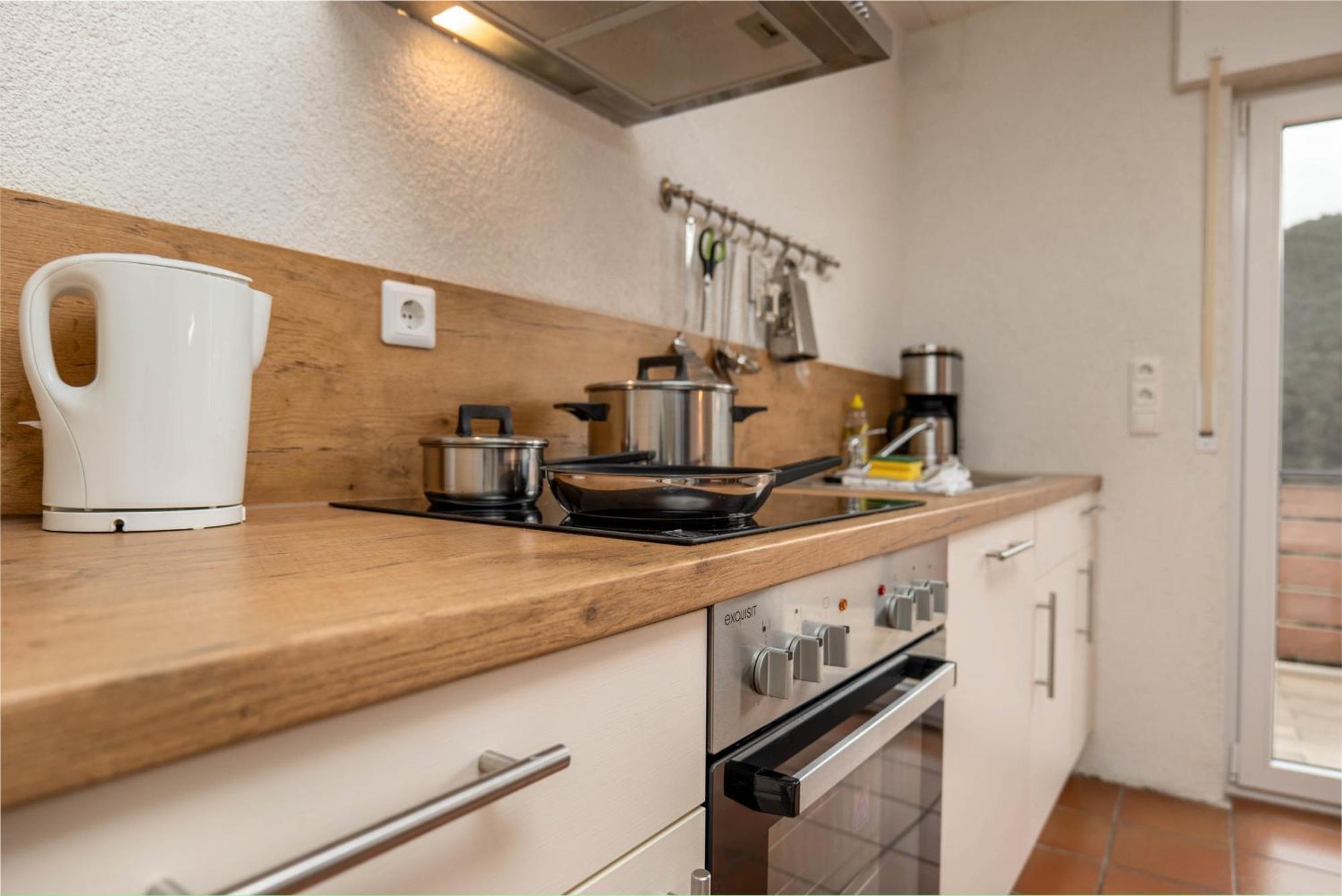 Riesling Appartement For 2 - 4 People - Billiards - Balcony With Mosel View - Parking - Wine Barrel Bar - Fully Equipped Kitchen - Netflix - Waiputv - 3 Km From Cochem Klotten Dış mekan fotoğraf