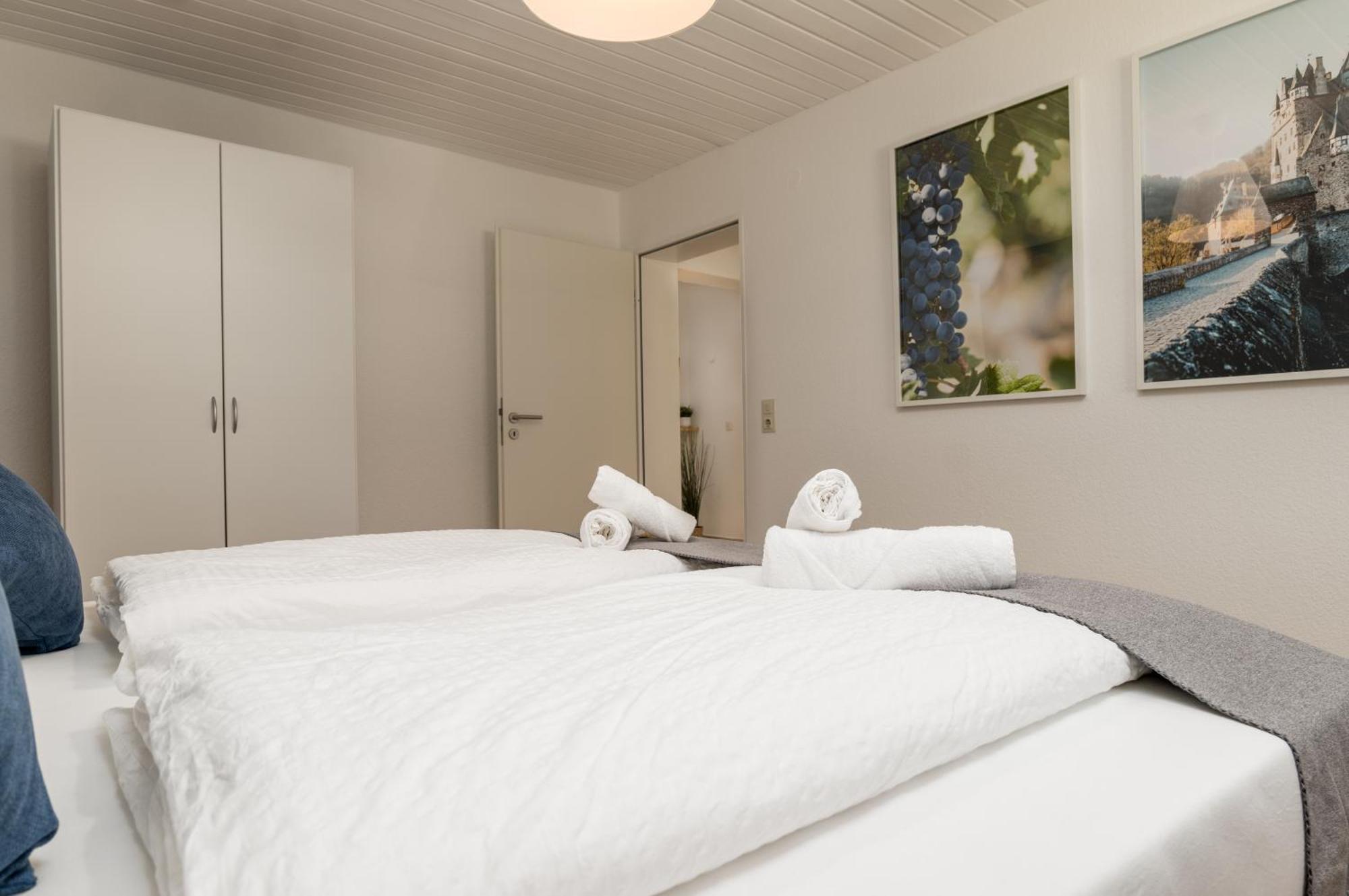 Riesling Appartement For 2 - 4 People - Billiards - Balcony With Mosel View - Parking - Wine Barrel Bar - Fully Equipped Kitchen - Netflix - Waiputv - 3 Km From Cochem Klotten Dış mekan fotoğraf