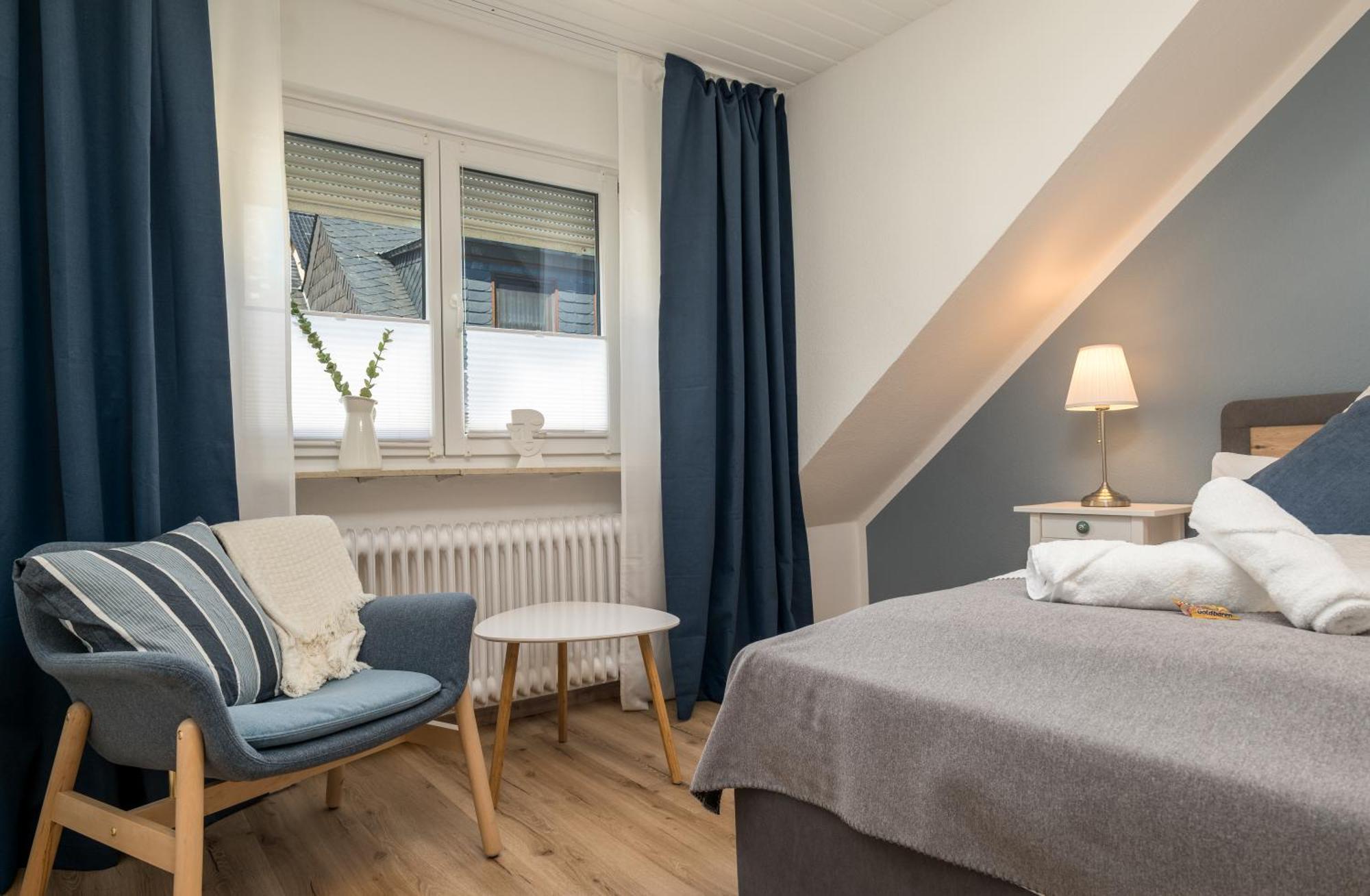 Riesling Appartement For 2 - 4 People - Billiards - Balcony With Mosel View - Parking - Wine Barrel Bar - Fully Equipped Kitchen - Netflix - Waiputv - 3 Km From Cochem Klotten Dış mekan fotoğraf